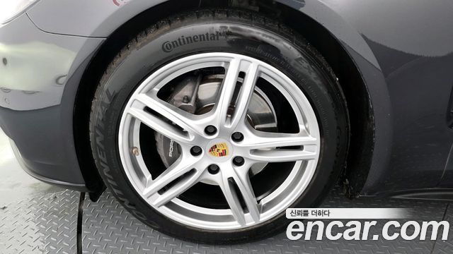 Porsche Panamera 2018 — photo 5