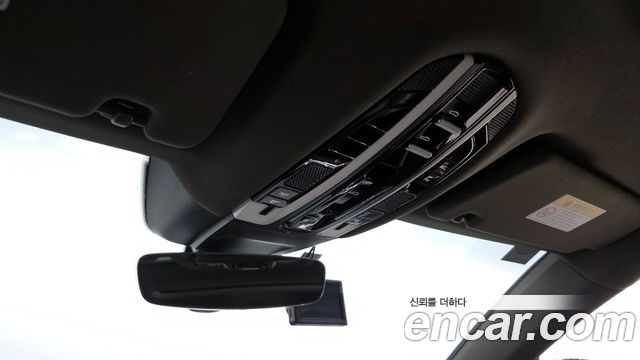 Porsche Panamera 2018 — photo 17