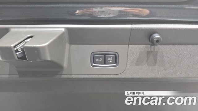 Porsche Panamera 2018 — photo 20