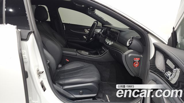 Mercedes-Benz CLS-Class 2022 — photo 11
