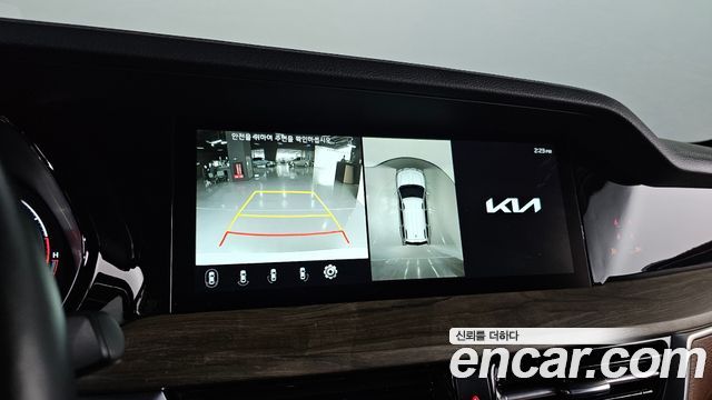 Kia Mohave 2023 — photo 16