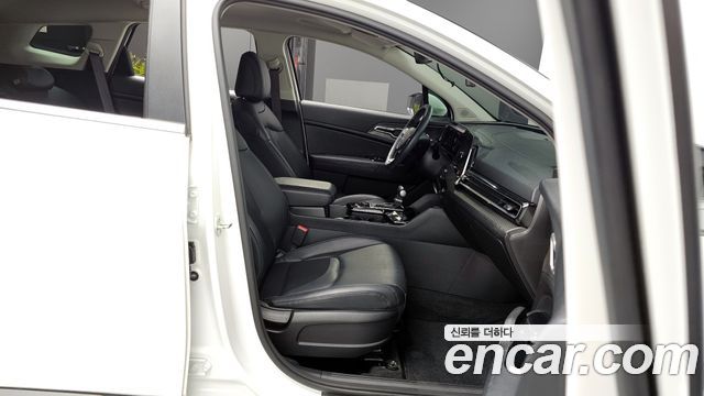 Kia Sportage 2022 — photo 11