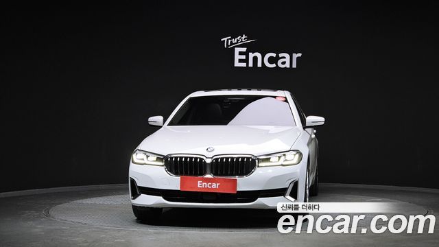 BMW 5-Series 2021 — photo 3