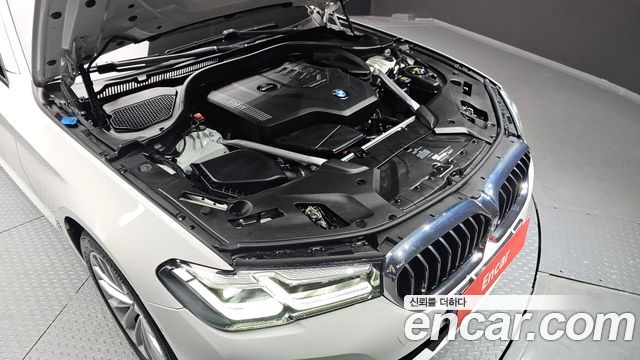 BMW 5-Series 2021 — photo 6