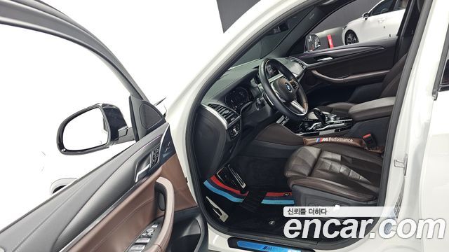 BMW X4 2021 — photo 10