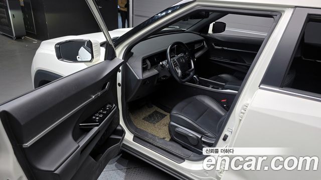 KG Mobility Torres 2023 — photo 11
