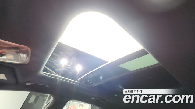 Genesis GV70 2022 — photo 18