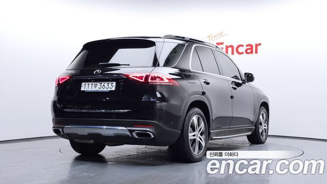 Mercedes-Benz GLE-Class 2020 — photo 2