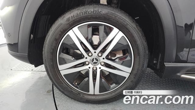Mercedes-Benz GLE-Class 2020 — photo 5