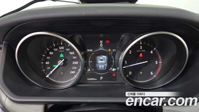 Land Rover Discovery 2017 — photo 8