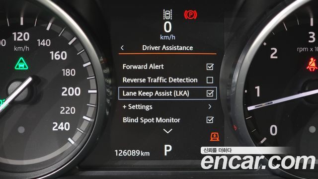 Land Rover Discovery 2017 — photo 16