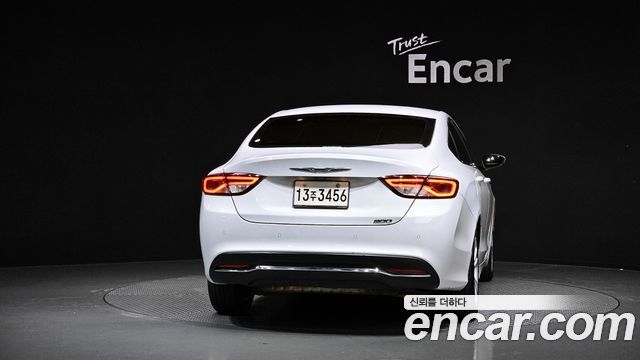 Chrysler 200 2015 — photo 4