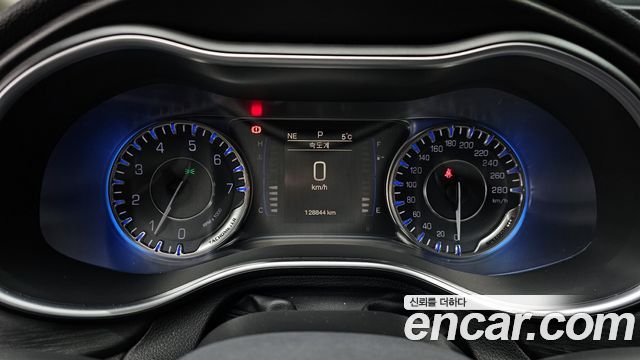 Chrysler 200 2015 — photo 8