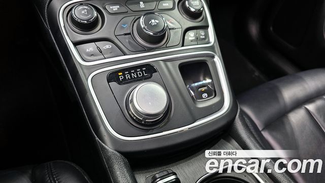 Chrysler 200 2015 — photo 9