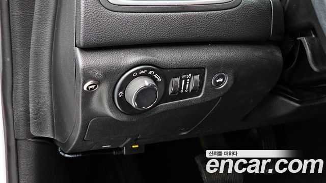 Chrysler 200 2015 — photo 15