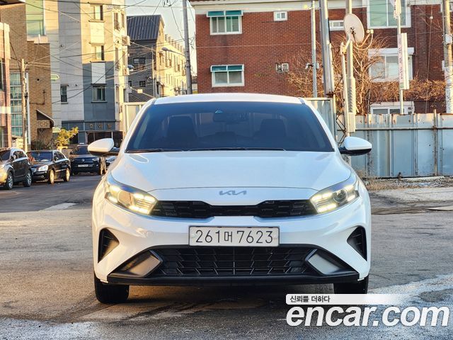 Kia K3 2022 — photo 19