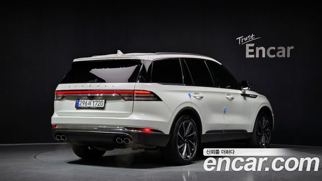 Lincoln Aviator 2023 — photo 2