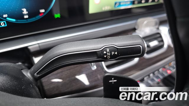 Mercedes-Benz GLE-Class 2022 — photo 9