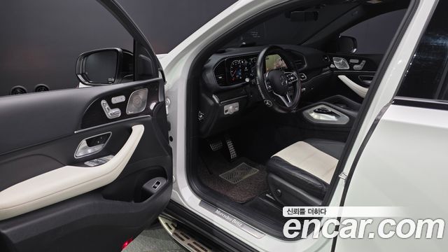 Mercedes-Benz GLE-Class 2022 — photo 10