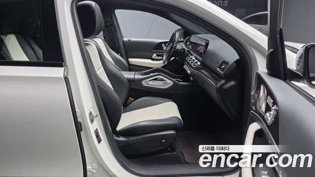 Mercedes-Benz GLE-Class 2022 — photo 11