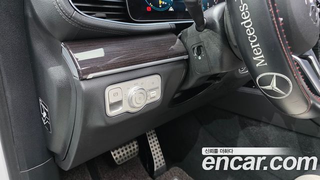 Mercedes-Benz GLE-Class 2022 — photo 14