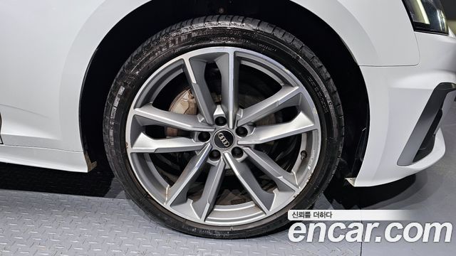 Audi A5 2021 — photo 5