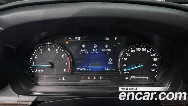 Ford Explorer 2021 — photo 8