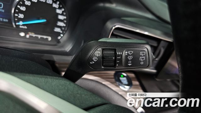 Ford Explorer 2021 — photo 18