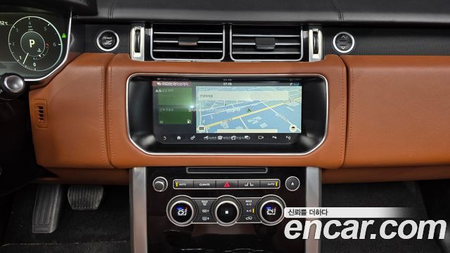 Land Rover Range Rover 2017 — photo 15