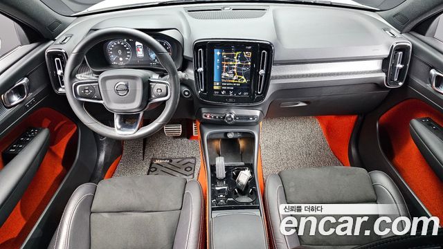 Volvo XC40 2021 — photo 7