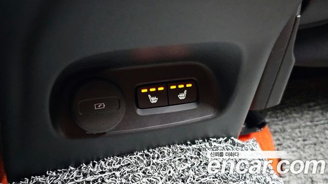 Volvo XC40 2021 — photo 18