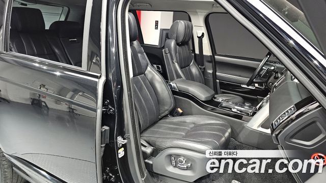 Land Rover Range Rover 2016 — photo 12