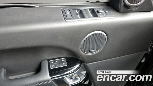 Land Rover Range Rover 2016 — photo 14