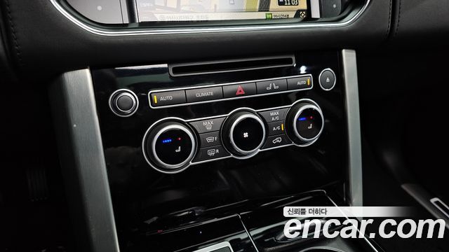 Land Rover Range Rover 2016 — photo 17