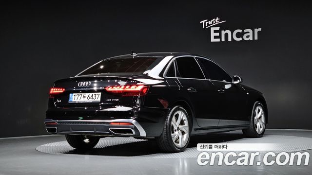 Audi A4 2021 — photo 2