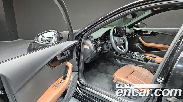Audi A4 2021 — photo 11