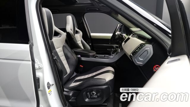 Land Rover Range Rover Sport 2016 — photo 11