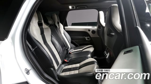 Land Rover Range Rover Sport 2016 — photo 12