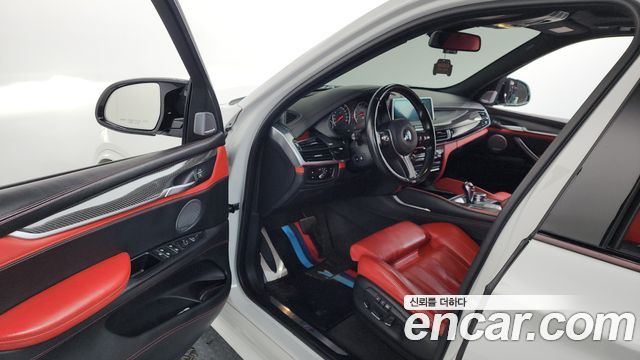 BMW X5M 2015 — photo 10
