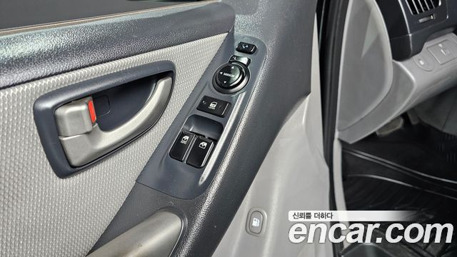Hyundai Starex 2012 — photo 12