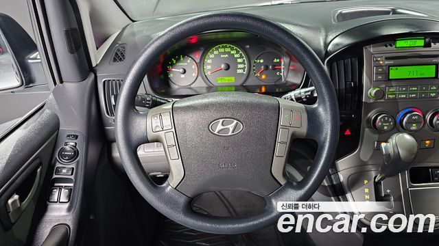 Hyundai Starex 2012 — photo 13