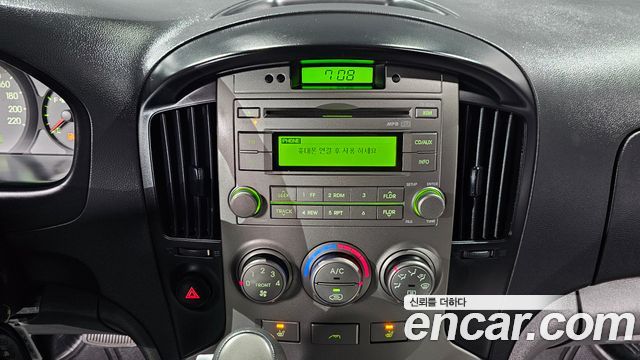 Hyundai Starex 2012 — photo 14
