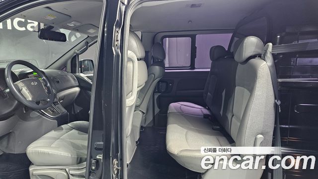 Hyundai Starex 2012 — photo 17