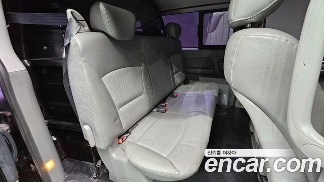 Hyundai Starex 2012 — photo 19