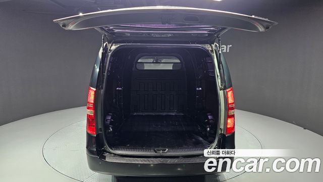 Hyundai Starex 2012 — photo 20