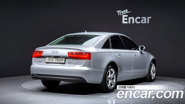 Audi A6 2015 — photo 2