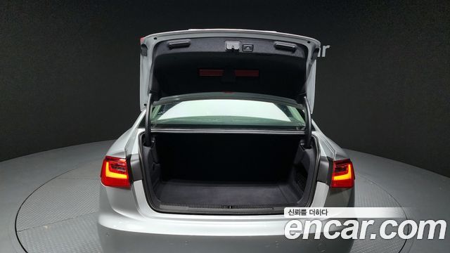 Audi A6 2015 — photo 20
