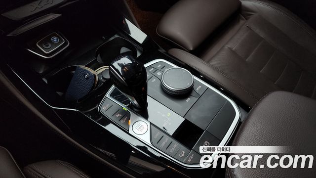 BMW X4 2023 — photo 9