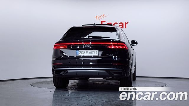 Audi Q8 2021 — photo 4