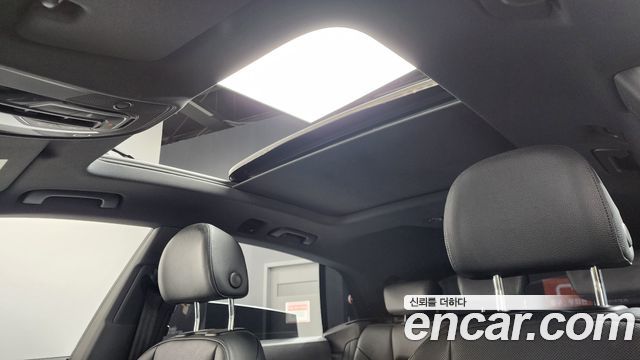 Audi Q8 2021 — photo 18